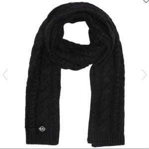 NWT Michael Kors Cable Knit Muffler Scarf in Black One Size